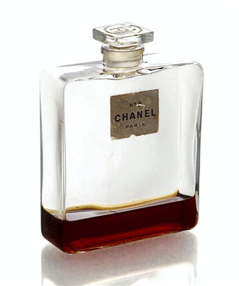 chanel no 5bottle|Chanel no 5 first bottle.